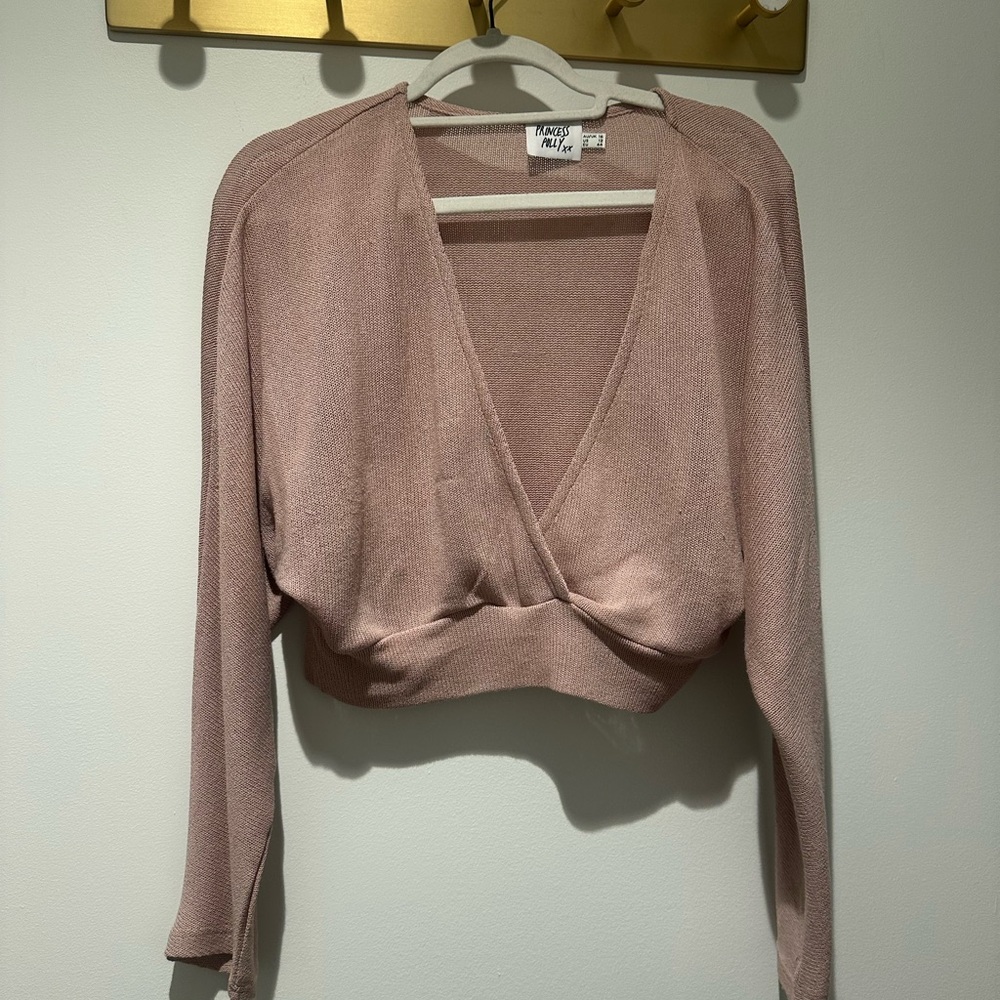 Lightweight long sleeve sweater
